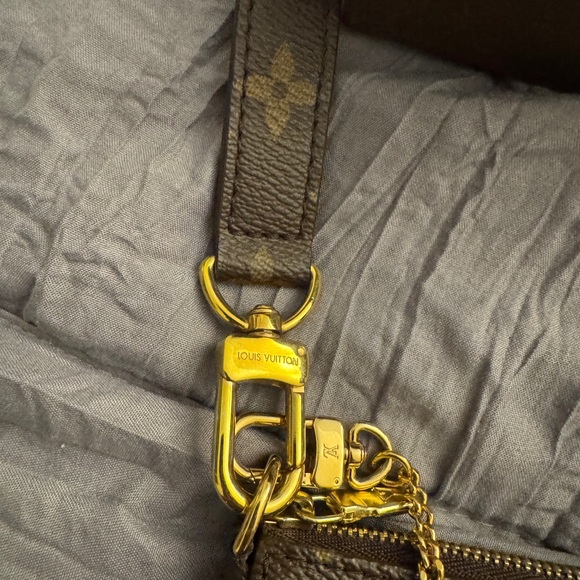 Louis Vuitton mini pochette accessories with monogram strap - Picture 10 of 15